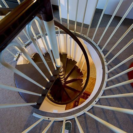 Le Residenze Del Conte Agudio Apartman Malgrate Szoba fotó
