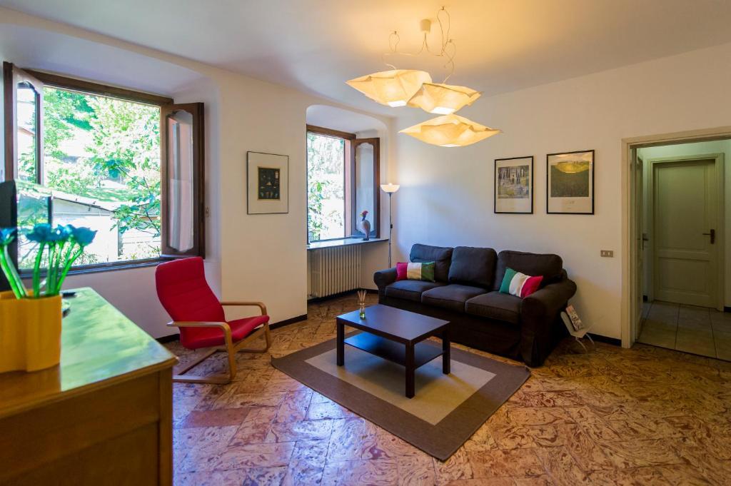Le Residenze Del Conte Agudio Apartman Malgrate Szoba fotó